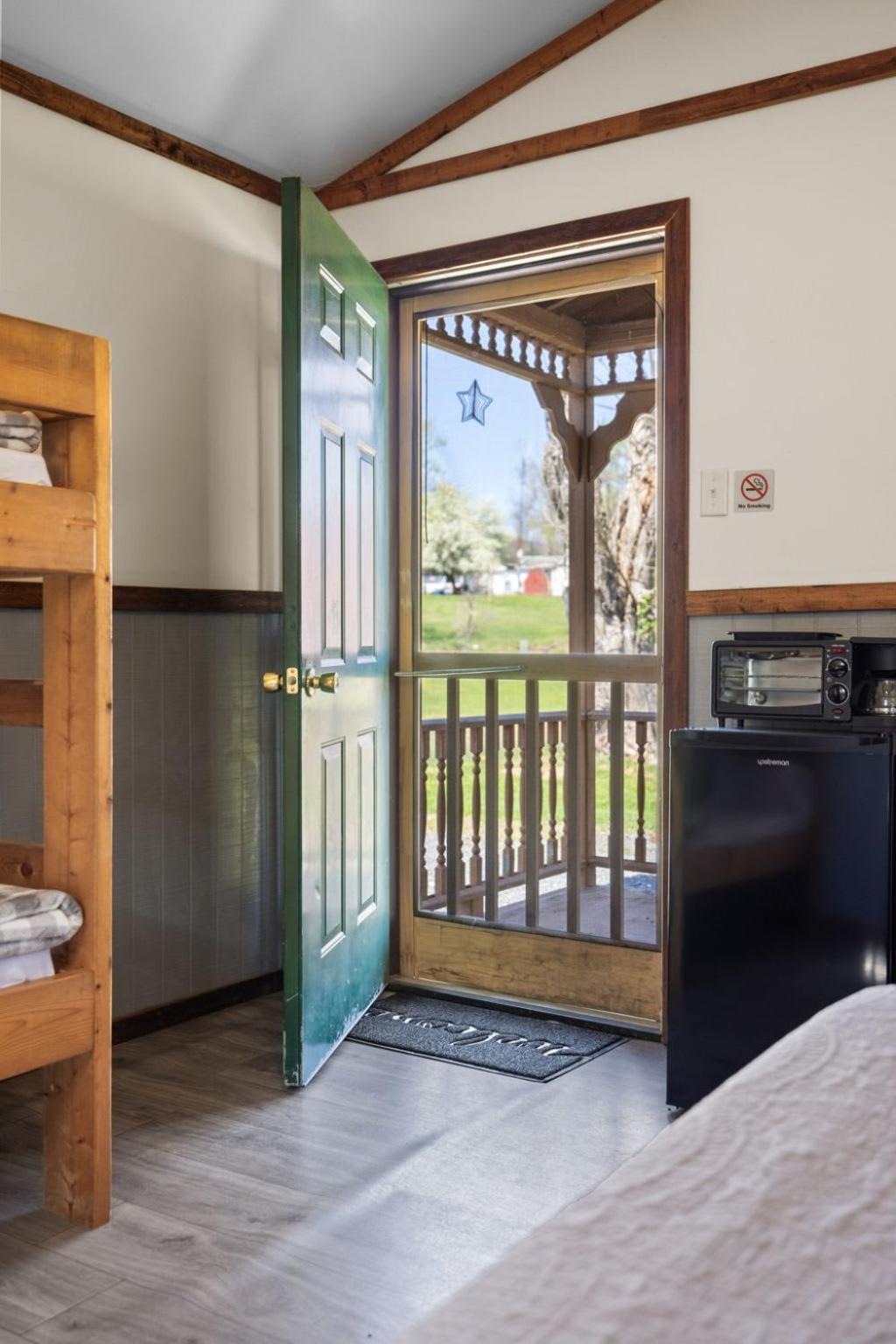 Cozy Cabin3 Within Mifflinburg